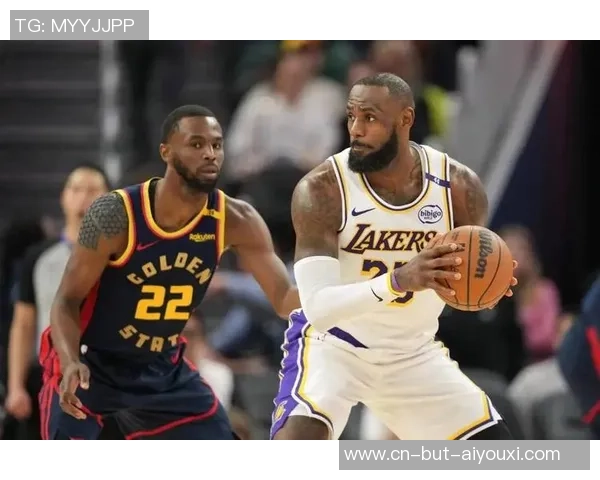 八寸对现在湖人也有不行代替性,小球阵型顶五号位,和老詹同理,艾顿的候补也很重要 八寸对现在湖人也有不行代替性,小球阵型顶五号位,和老詹同理,艾顿的候补也很重要